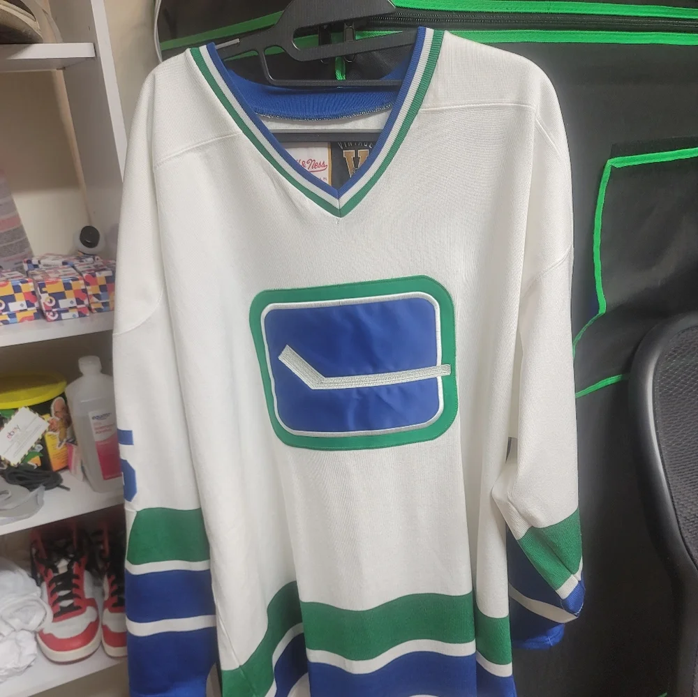 Authentic vintage M@N 1970-71 Vancouver Canucks hockey jersey men's size 56 - Picture 1 of 7